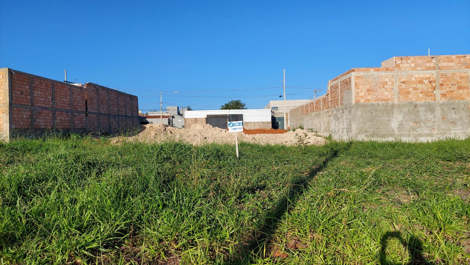 Vista Frontal do Lote